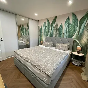  Apartment Mystay Müggelheim